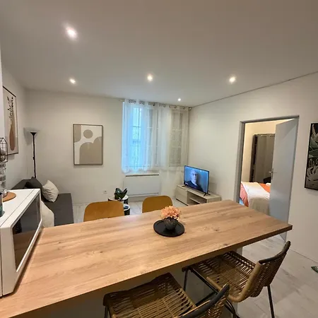 Le Cocon De La Cathedrale Au Coeur De Lägenhet