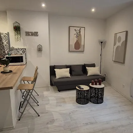 Lägenhet Le Cocon De La Cathedrale Au Coeur De