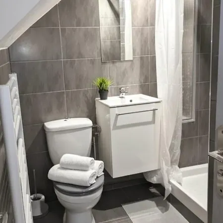 Lägenhet Le Cocon De La Cathedrale Au Coeur De Metz