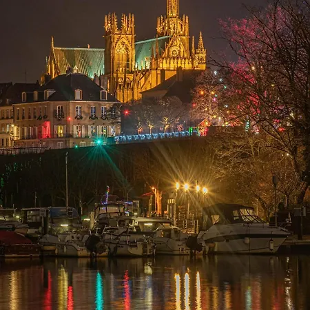 Le Cocon De La Cathedrale Au Coeur De Lägenhet